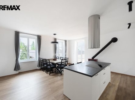 Pronájem bytu, 3+kk, 110 m²