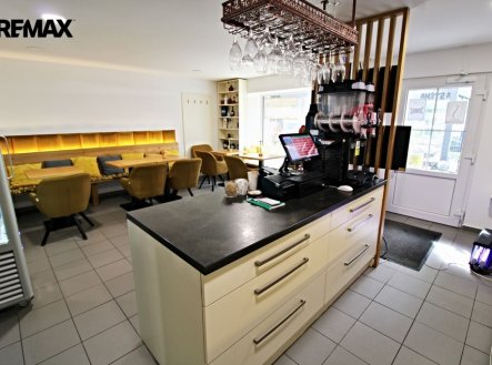 Pronájem obchodní prostory, 50 m²