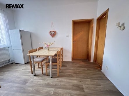 Pronájem bytu, 2+1, 63 m²