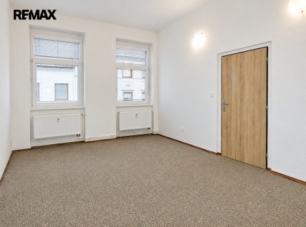 Pronájem bytu, 1+1, 35 m²