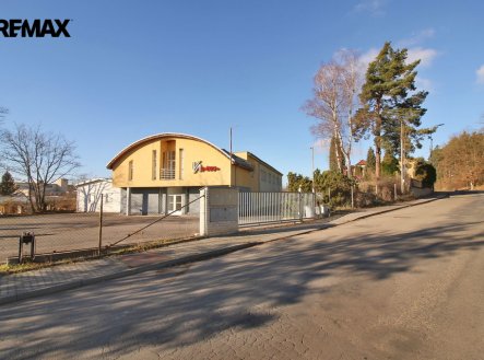 Prodej výrobní prostory, 2 700 m²