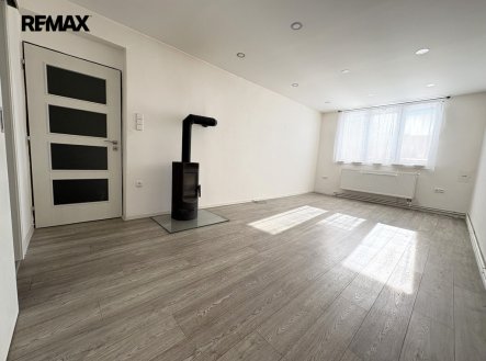 Pronájem bytu, 2+1, 56 m²