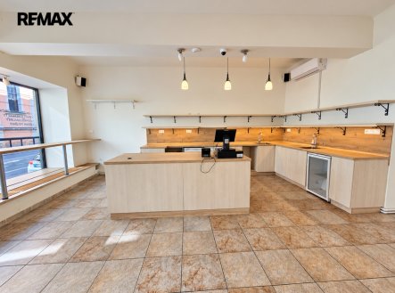 Prodej obchodní prostory, 120 m²