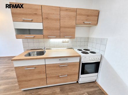 Pronájem bytu, 4+kk, 84 m²