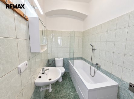 Pronájem bytu, 4+kk, 84 m²