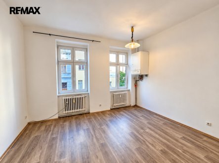 Pronájem bytu, 4+kk, 84 m²