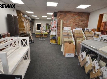 Prodej obchodní prostory, 140 m²