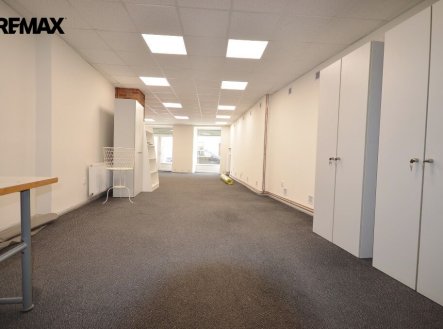 Prodej obchodní prostory, 140 m²