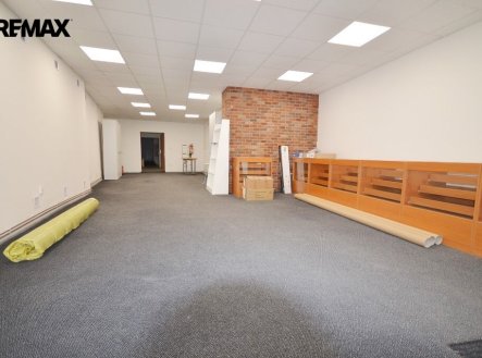 Prodej obchodní prostory, 140 m²