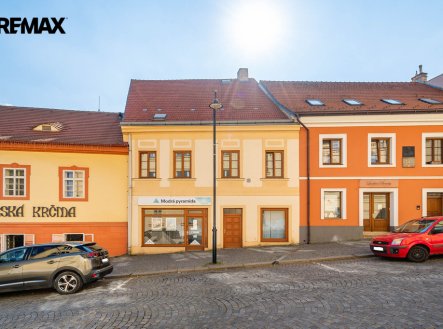 Prodej nájemního domu, 200 m²
