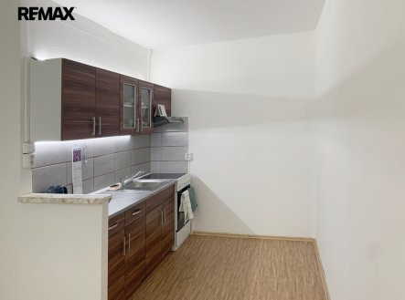 Pronájem bytu, 2+kk, 42 m²