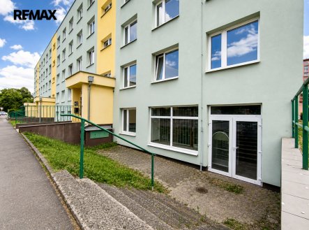 Prodej obchodní prostory, 83 m²