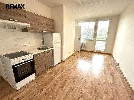 Pronájem bytu, 2+kk, 36 m²