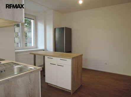 Pronájem bytu, 2+kk, 38 m²