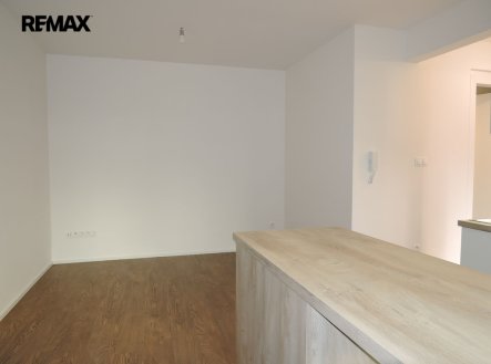 Pronájem bytu, 2+kk, 38 m²