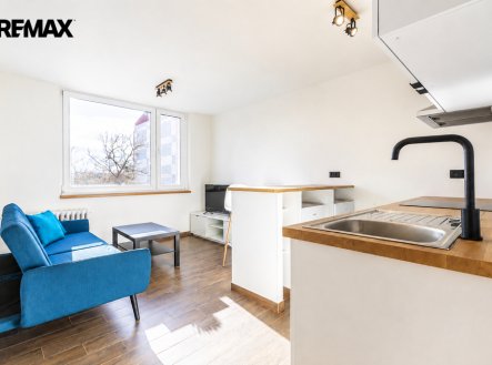 Pronájem bytu, 3+kk, 42 m²