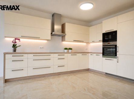 Pronájem domu/vily, 170 m²