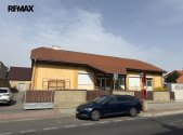 Pronájem skladu, 327 m²