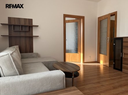 Pronájem bytu, 2+kk, 43 m²