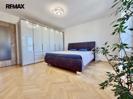 Pronájem bytu, 3+kk, 60 m²
