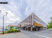 Pronájem obchodní prostory, 460 m²