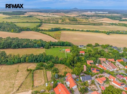 Prodej pozemku pro bydlení, 1 882 m²