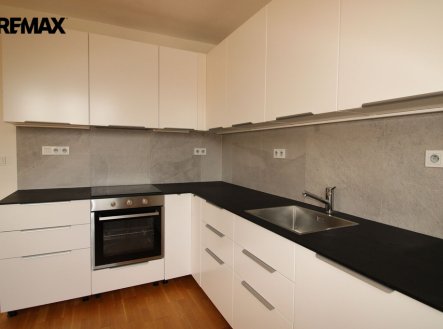 Pronájem bytu, 4+kk, 102 m²