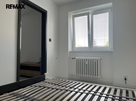 Pronájem bytu, 2+kk, 36 m²