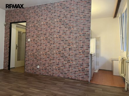 Pronájem bytu, 1+kk, 34 m²