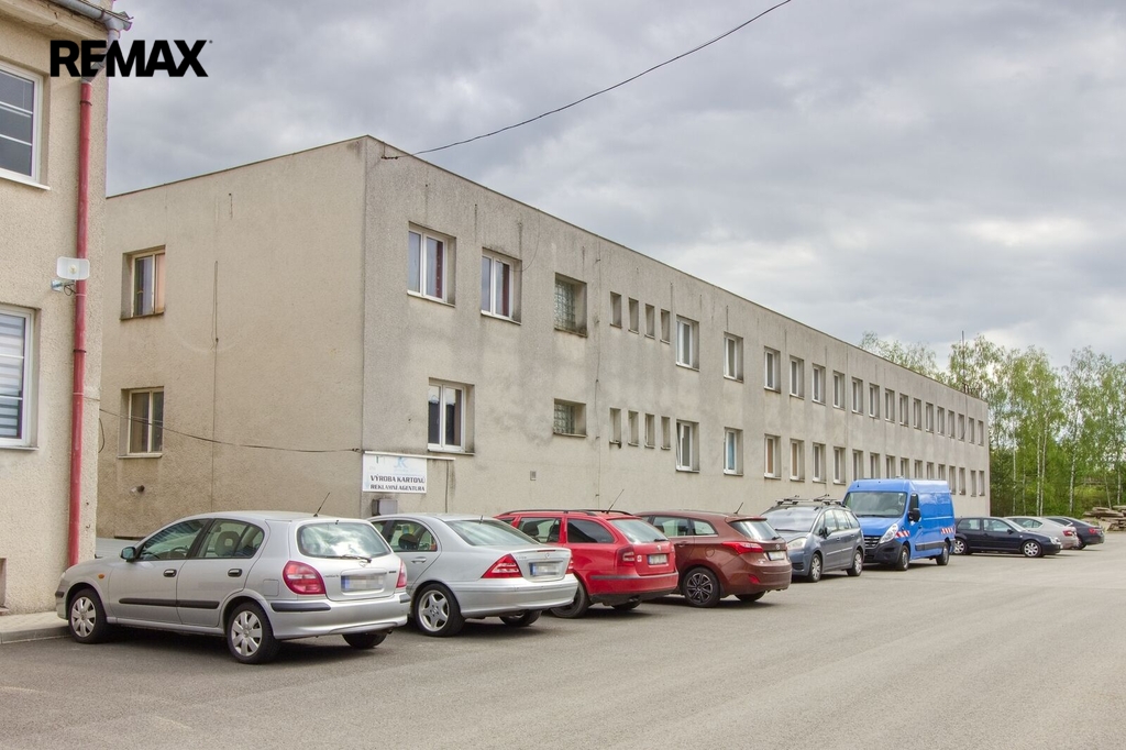 cekanice-kancelare-02-dum.jpg