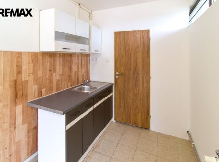 Pronájem jiné komerční nemovitosti, 40 m²