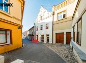Pronájem - obchodní prostor, 85 m²