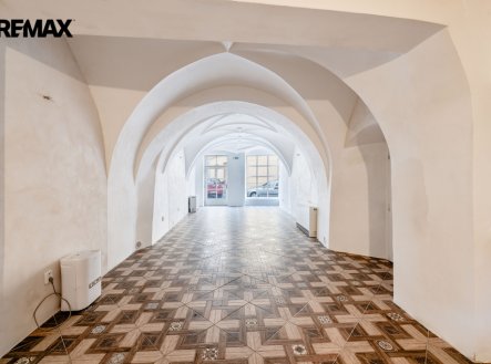 dsc-1-2.jpg | Pronájem - obchodní prostor, 85 m²