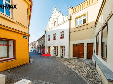 Pronájem obchodní prostory, 85 m²