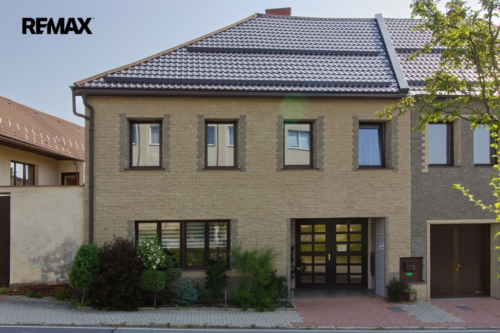 cernovice-01-dum.jpg