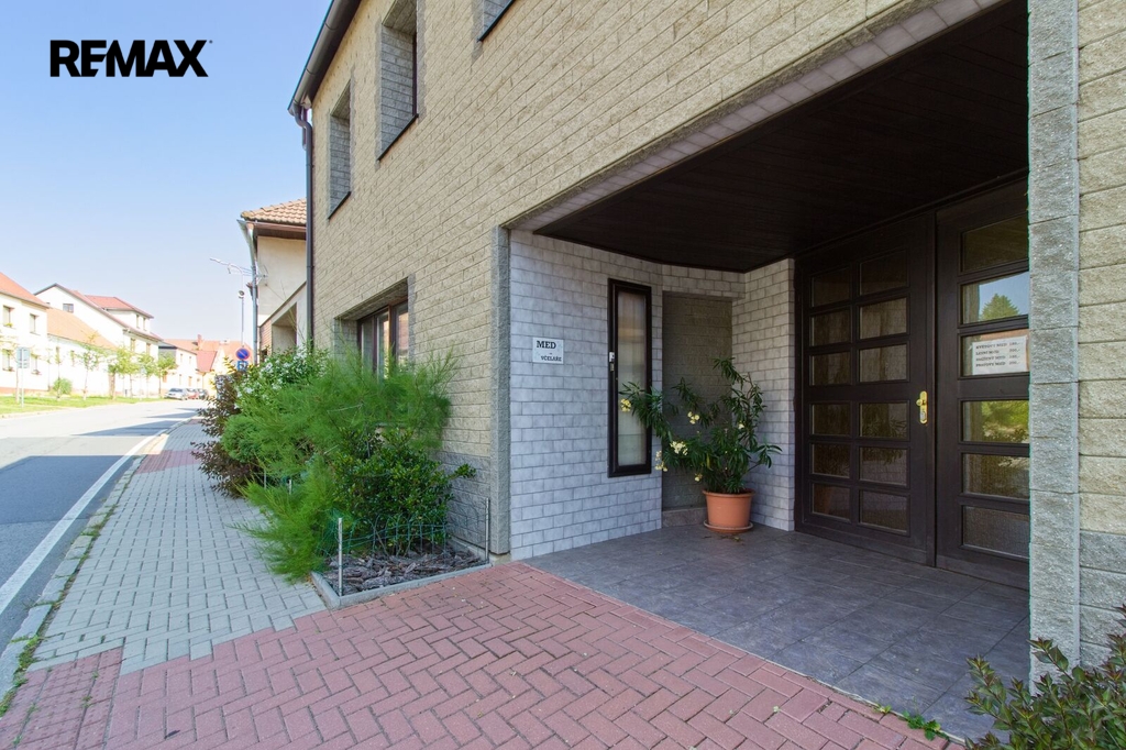 cernovice-03-dum.jpg