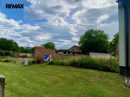 Prodej pozemku pro bydlení, 2 018 m²