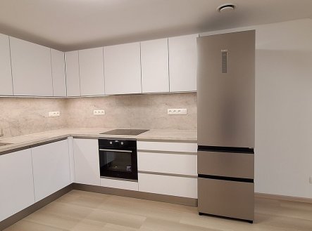 Pronájem bytu, 4+kk, 72 m²