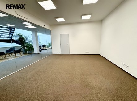 Pronájem kanceláře, 28 m²