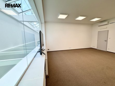 Pronájem kanceláře, 34 m²