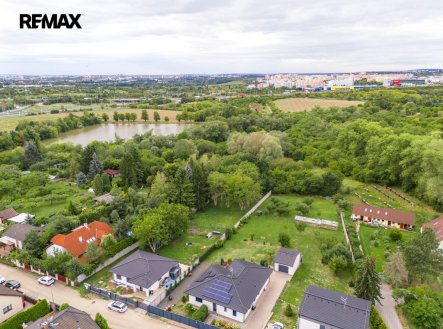Prodej pozemku pro bydlení, 1 033 m²