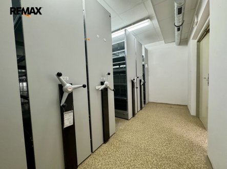 Pronájem jiné komerční nemovitosti, 52 m²