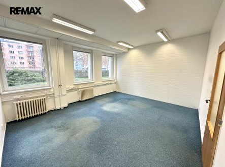 Pronájem kanceláře, 28 m²