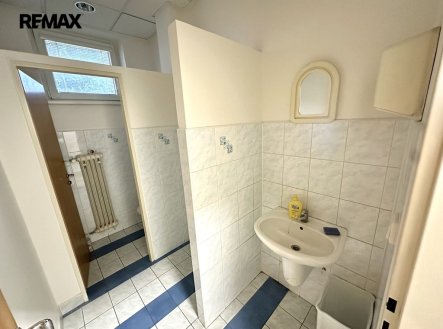 Pronájem kanceláře, 78 m²
