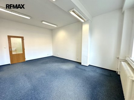 Pronájem kanceláře, 44 m²