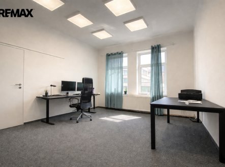 Prodej nájemního domu, 615 m²