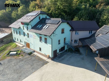 Pronájem výrobní prostory, 1 076 m²
