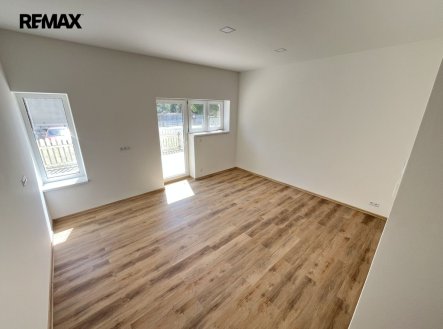 Pronájem bytu, 1+kk, 34 m²