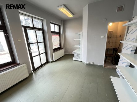 Pronájem obchodní prostory, 18 m²