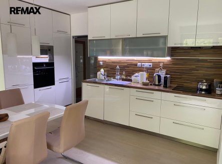Pronájem bytu, 2+kk, 47 m²